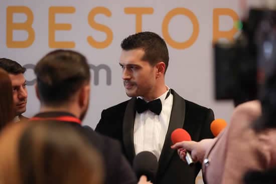 série turque erkek-severse