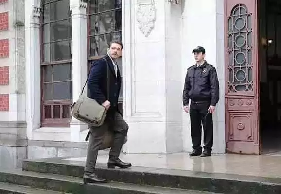 kara tahta série turque en française